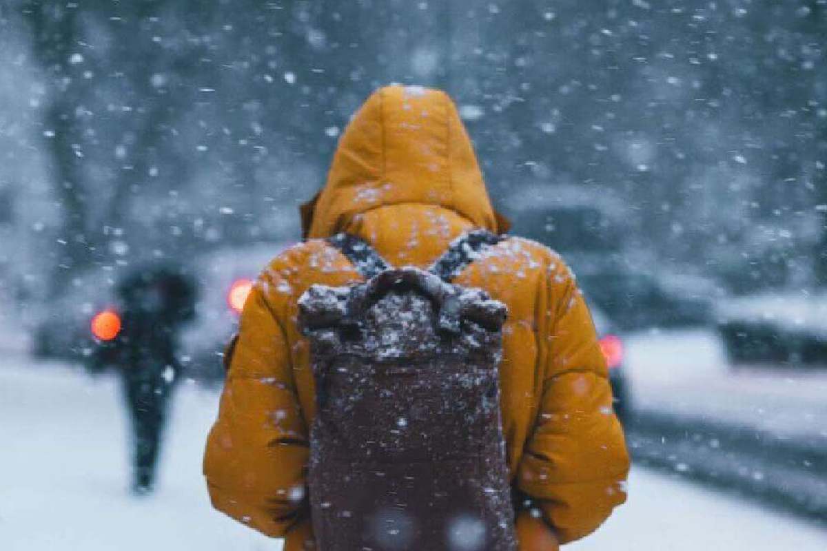 Circulan algunos mitos sobre lo que hace el frío sobre nuestro cuerpo, como que las bajas temperaturas pueden hacer que te enfermes. | Foto: Especial