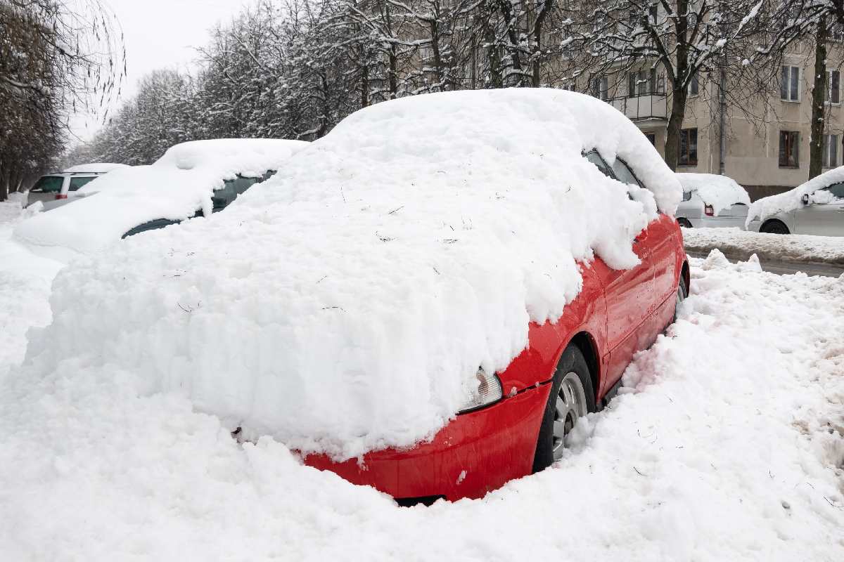 Si las cerraduras de tu auto se congelan usa un secador para convertir el hielo en agua | Foto: imagen archivo de depositphotos