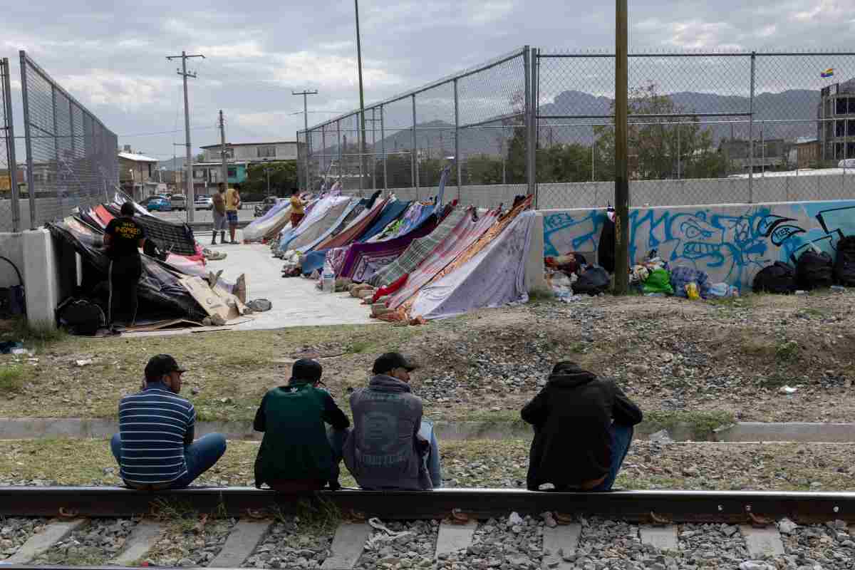 El Colectivo de Monitoreo señala que el INM está violando los derechos de casi 800 personas que viven en un campamento en Chiapas | Foto: imagen archivo de depositphotos