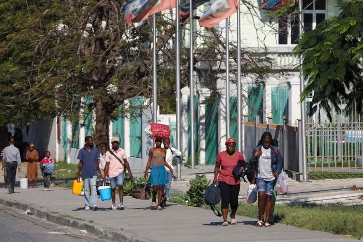 Este domingo se declaró toque de queda en Haití debido a la fuga de miles de presos | Foto: Voz de América