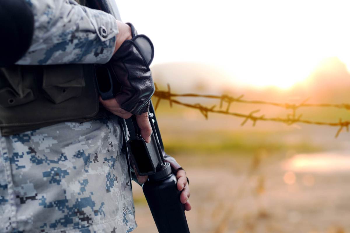 Guardia Nacional de Texas dispara balas de goma a migrantes por segunda ocasión en tres semanas | Foto: imagen archivo de depositphotos