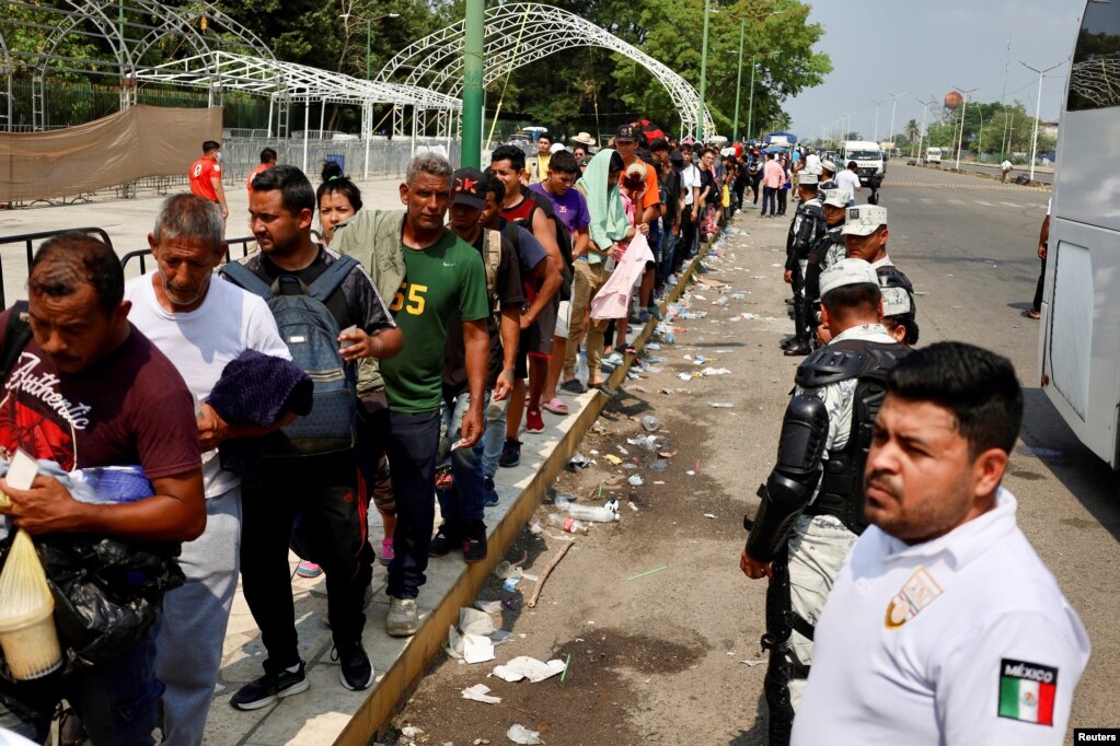 Retorno ilegal: autoridades vigilan tránsito en frontera mexicana