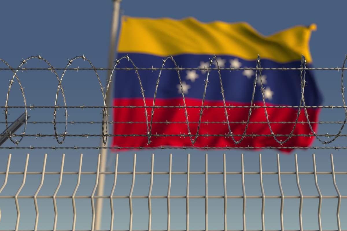 Venezuela envía prisioneros a Estados Unidos