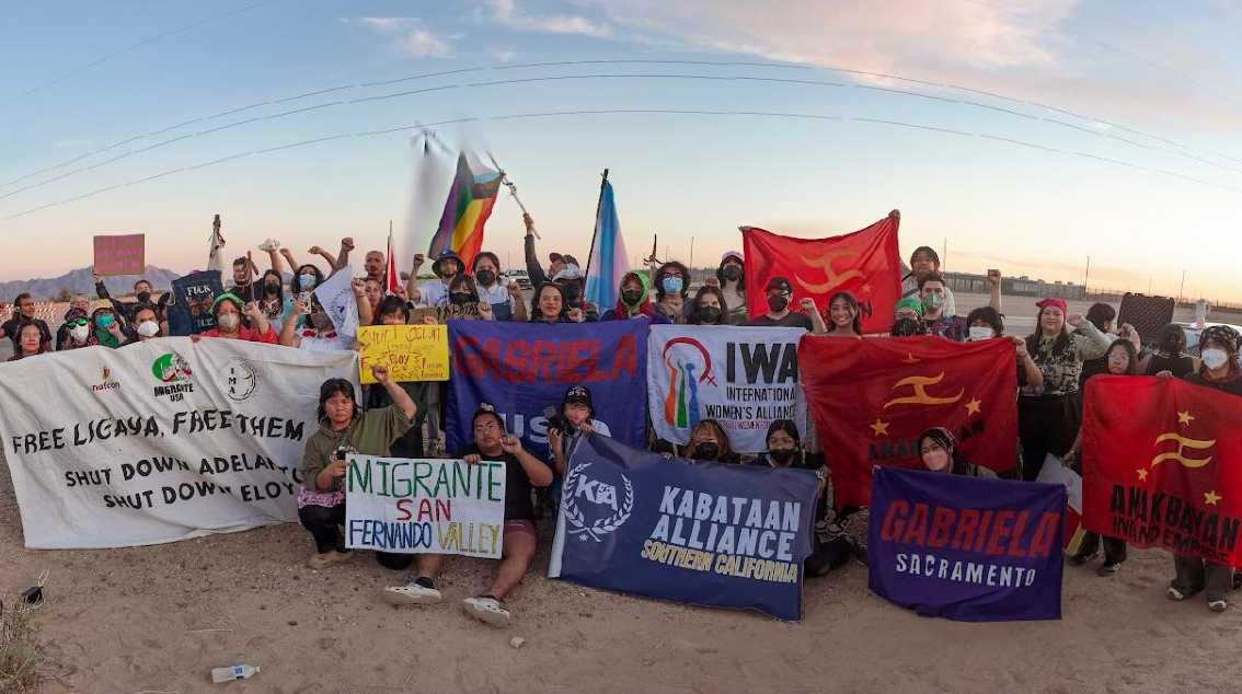 Grupo de activistas exigen el cierre del centro de detención en Eloy, Arizona