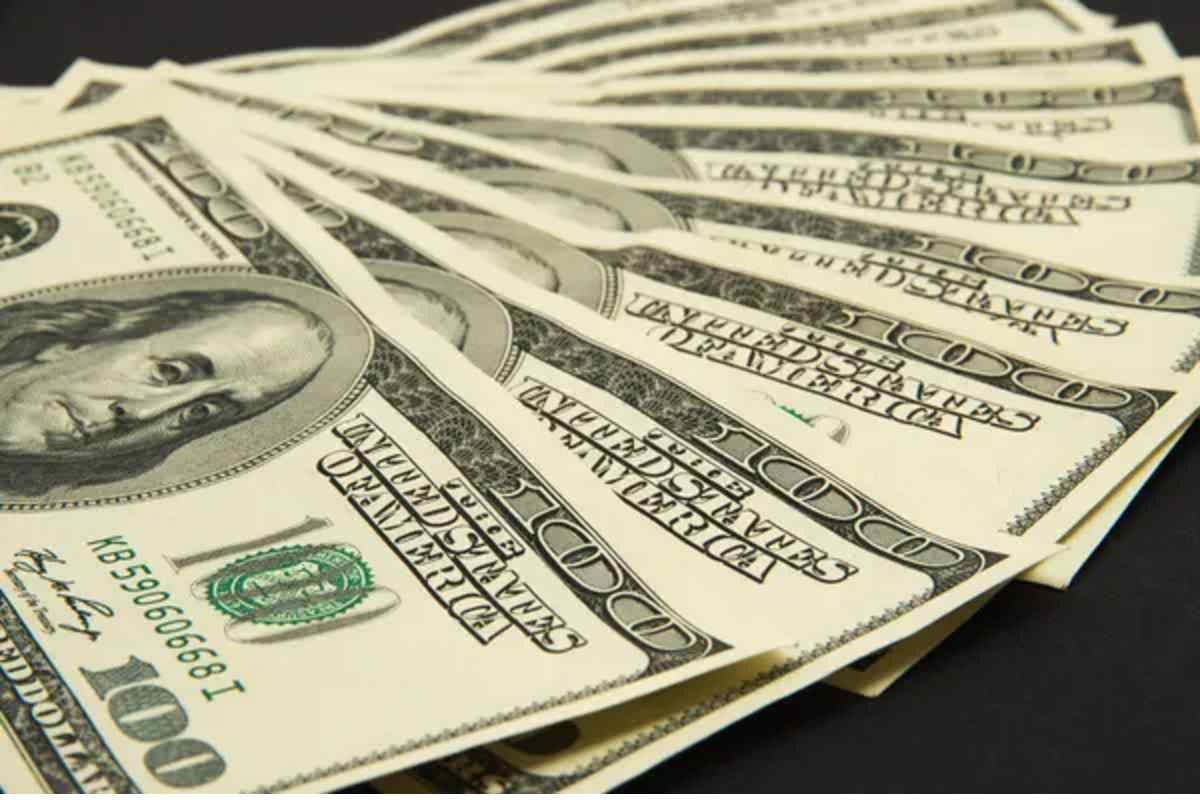 Precio del dólar hoy 30 de abril de 2025