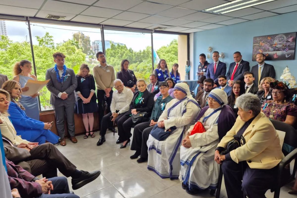El Consulado de Honduras en Tijuana reabrió sus puertas con nueva sede y servicios para cinco estados del norte mexicano.